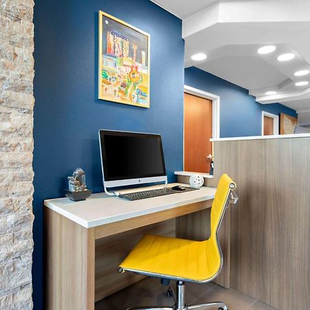 Microtel Inn & Suites By Wyndham Tulsa - Catoosa Route 66 Экстерьер фото
